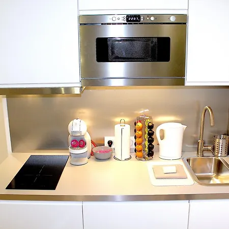 Lockia Appart-Hotels Automatiques - Nantes Centre-2