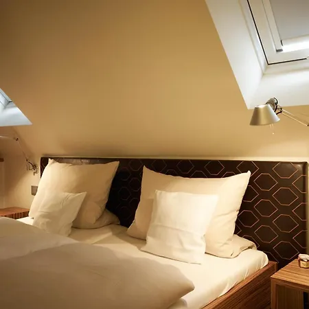 Hotel Am Helmwartsturm-3