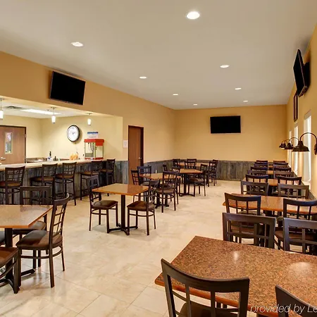 Rodeway Inn & Suites Phillipsburg-2
