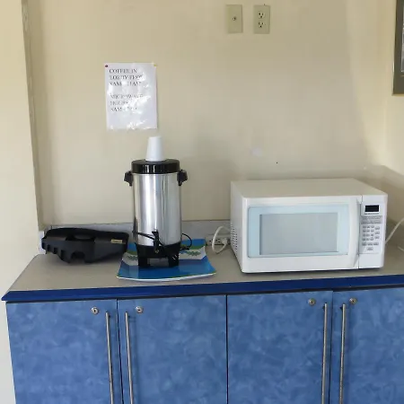 Budget Inn-3