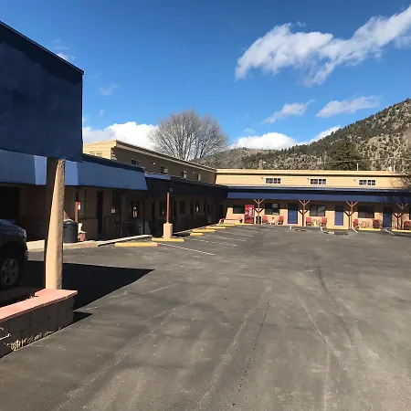 Apache Motel-3
