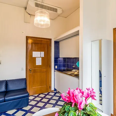 Residence Villa Chiara-2