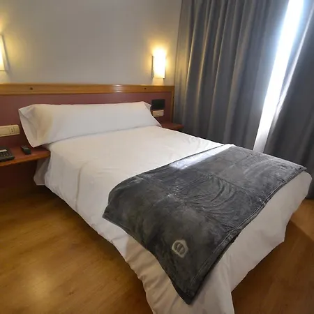 Hotel Brujas De Irues-3