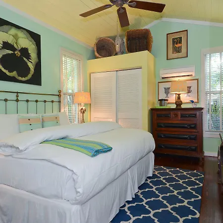 Pineapple Point Guesthouse & Resort - Gay Men'S Resort-3