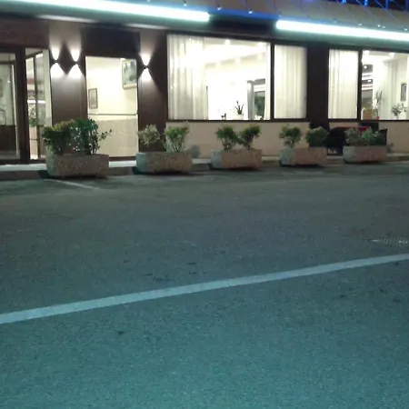 Hotel La Rondine-2