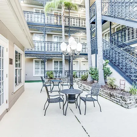 La Plaza Apartments-2