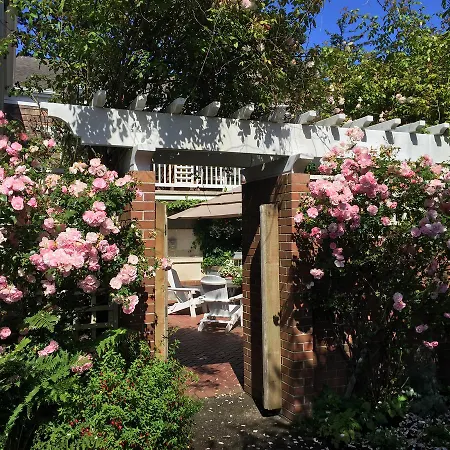 The Courtyard-3