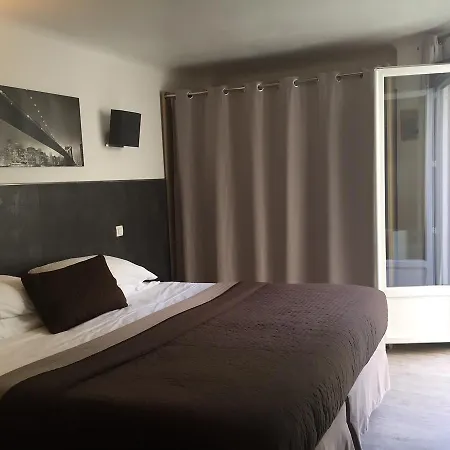 Brit Hotel Colbert-3