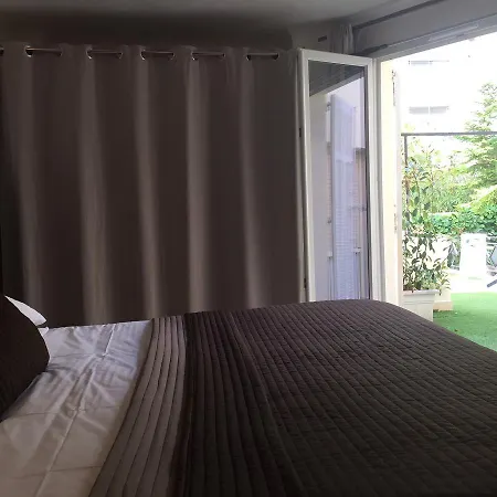 Brit Hotel Colbert-2