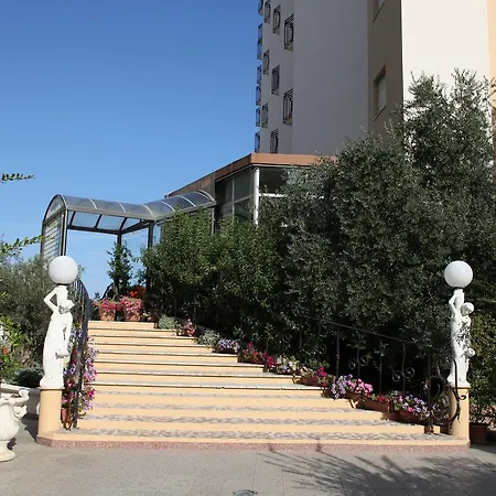 Hotel Plaza-2