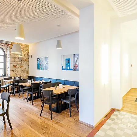 OX Hotel Altes Spital-3