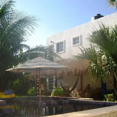 Villa Escondida Guest House Cozumel Downtown-2