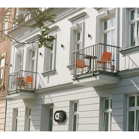 Well Well Aparthotel-2