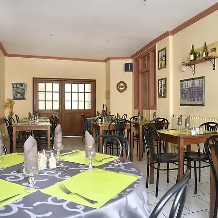Hotel De La Gare-3