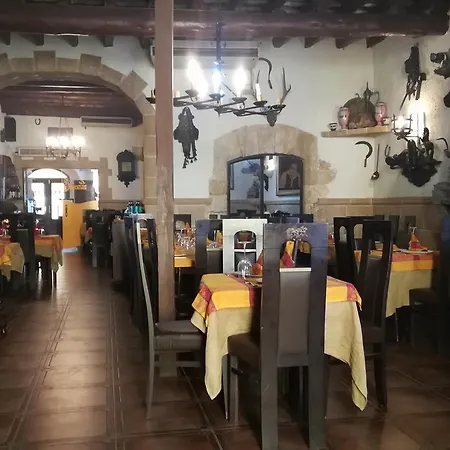 Hostal Restaurante La Diligencia-3