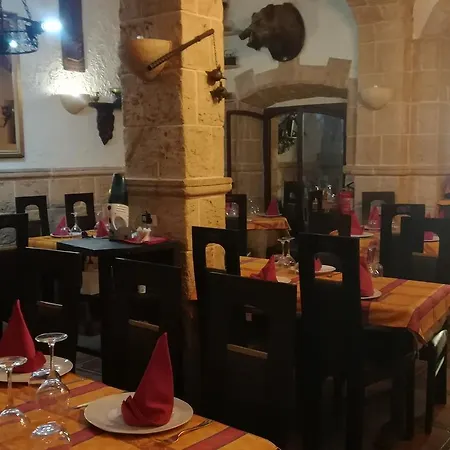 Hostal Restaurante La Diligencia-2