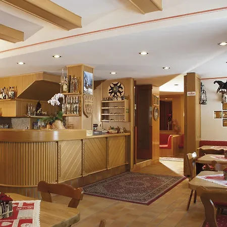 Hotel Corona-3