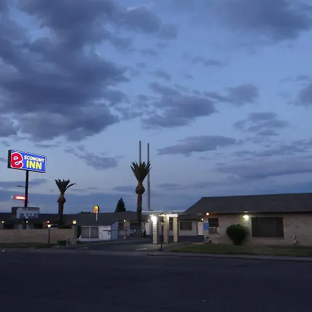 Economy Inn-3