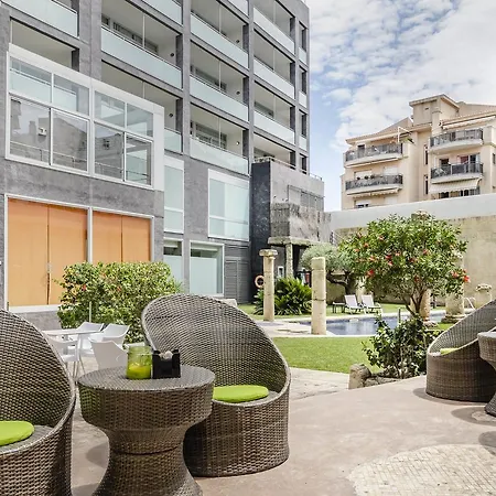 Exe Cunit Suites & Spa-3