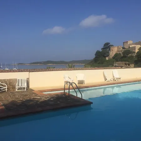 Hostellerie Provencale-2