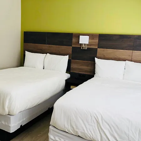 Bay Hotel-2