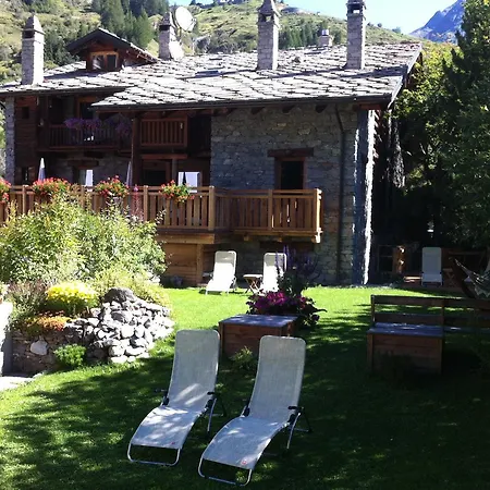 Les Trompeurs Chez Odette-3