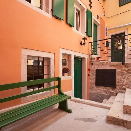 Apartments And Rooms Hey Rovinj-3