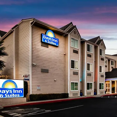 Days Inn & Suites By Wyndham Antioch-3