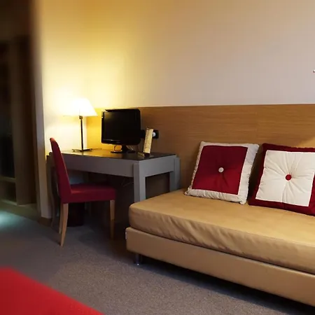 Garden Hotel-2