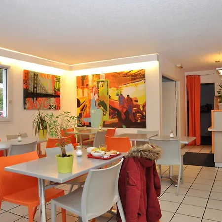 B Hotel Caen Mondeville-2
