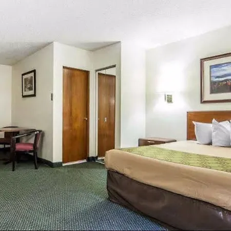 Belle Aire Motel - Downtown Convention Center - Gatlinburg-3