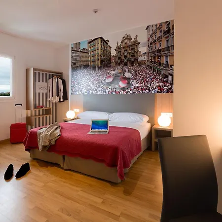 Iraipe Pamplona Hostal Auto Check-In-3