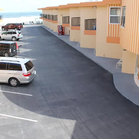 Grand Prix Motel Beach Front-3