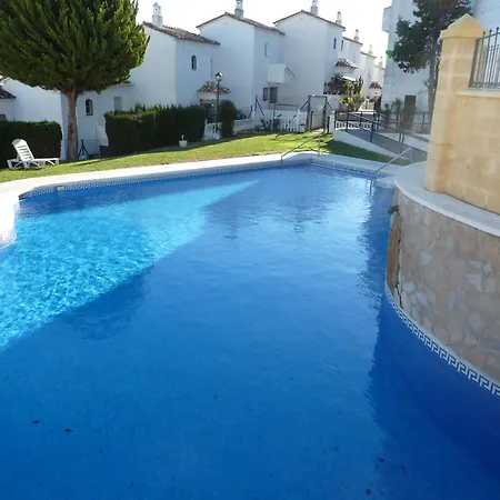 Playa Golf Apartamentos Con Piscina-2