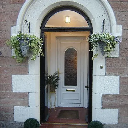 Strome Lodge-3