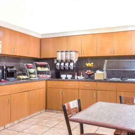 Hawthorn Suites By Wyndham Tempe/Mesa/Phoenix Area-2