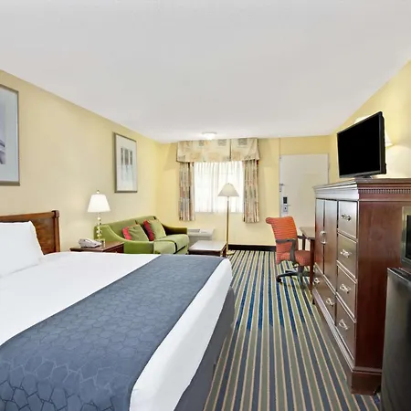 Days Inn By Wyndham Towson-3
