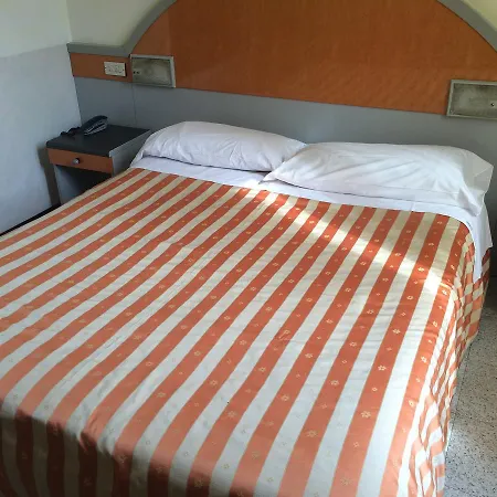 Hotel Mazzini-2