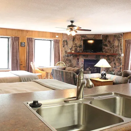 Copper King Lodge-2
