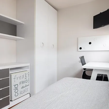 Pension Residencia F&F-3