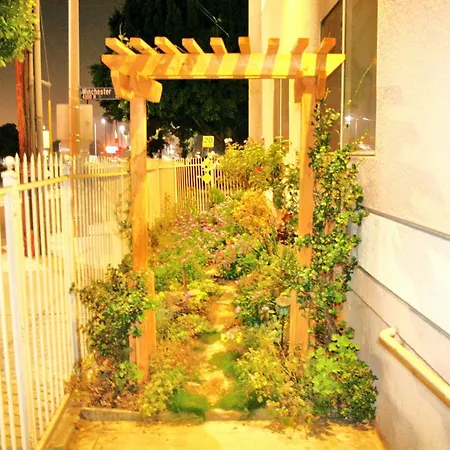 Titta Inn-2