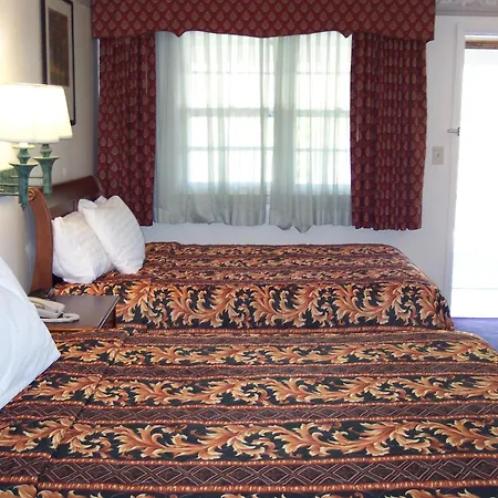 Shore Hills Motel-3
