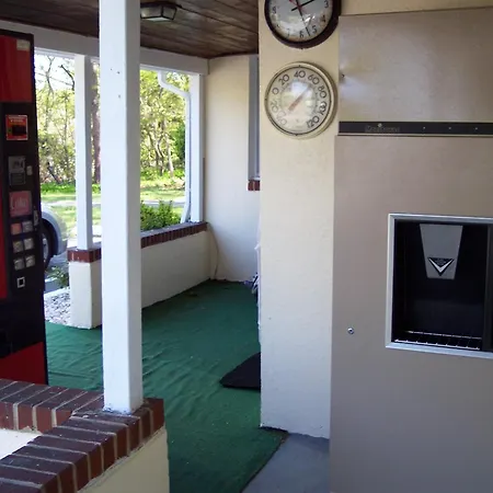 Shore Hills Motel-2