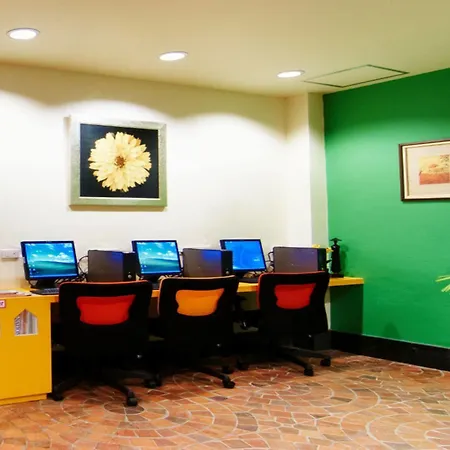 Peace Resort Hotel-2