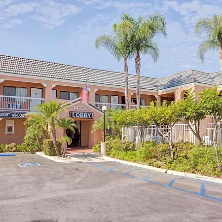 Days Inn By Wyndham Whittier Los Angeles-2