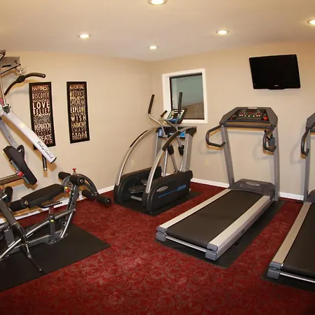 Budget Host Inn & Suites-3