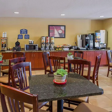 Microtel Inn & Suites By Wyndham Hillsborough-2