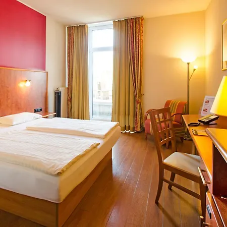 1, 2, sleep Boardinghouse Unterschleißheim Zentrum-2