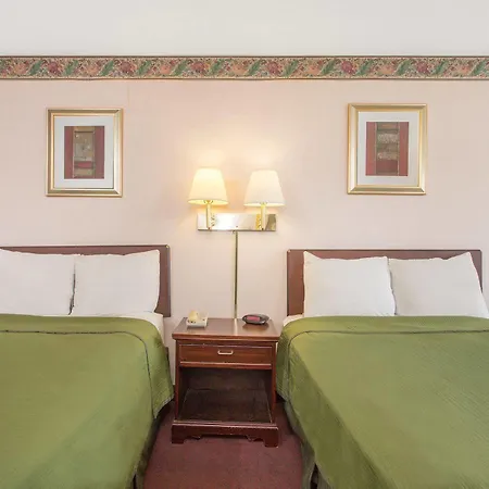 Knights Inn Roanoke-3