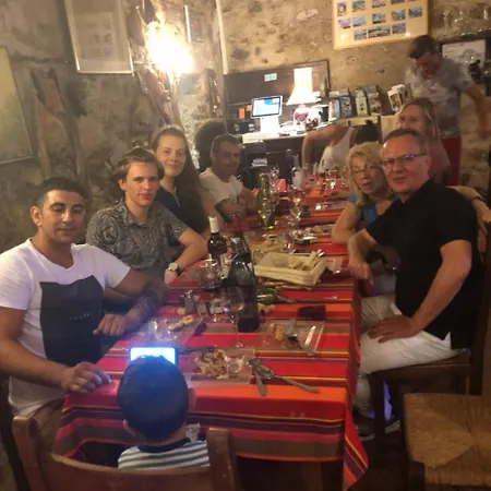 Auberge De Cucugnan-2